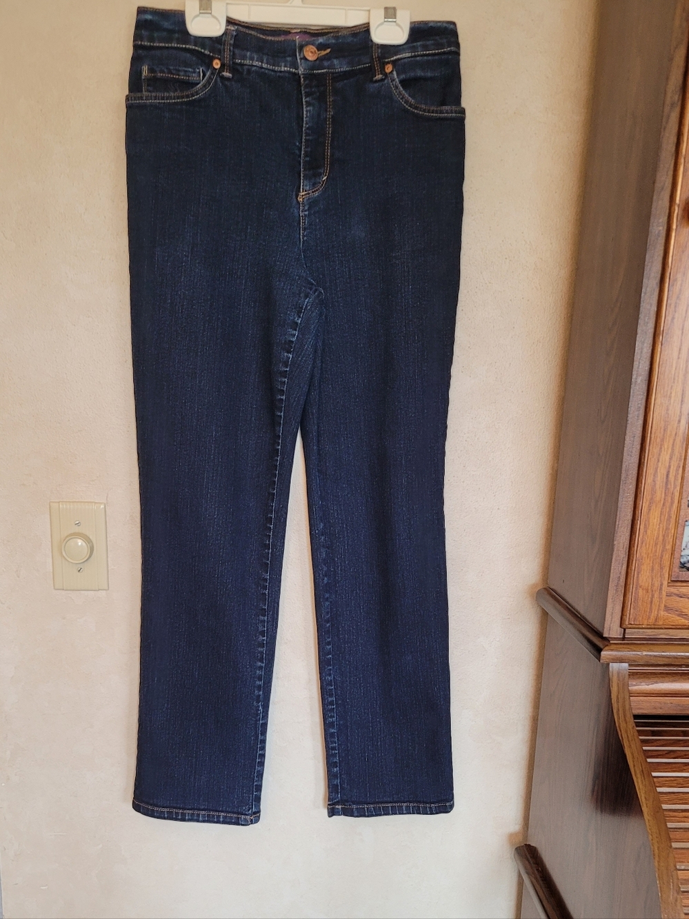 Women’s Deep Blue Stretch Denim Jeans Gloria Vanderbilt- Amanda
